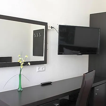 Hotel Aariana