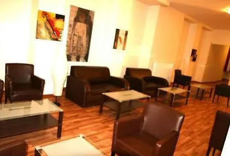 Aariana Hotel